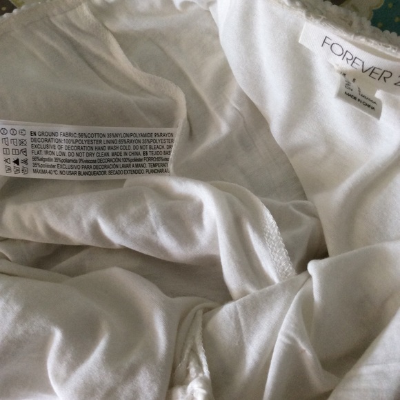 Gorgeous White skirt with lace. Lined. Small - Picture 3 of 3